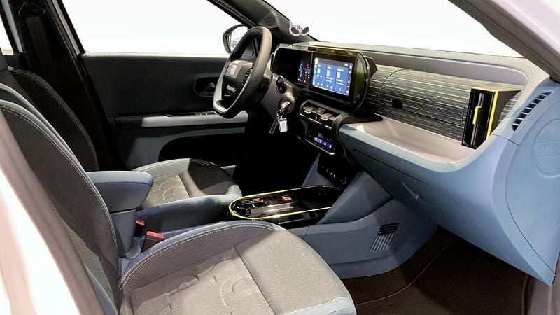 Ny Fiat Grande Panda Icon 110 HK (80 kW) 2025 Vit Halvkombi