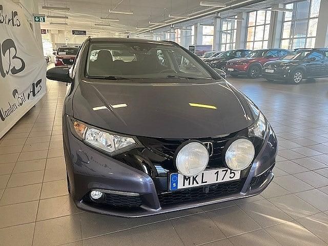 Begagnad Honda Civic Elegance 120 HK (88 kW) 2014 Blå Kombi