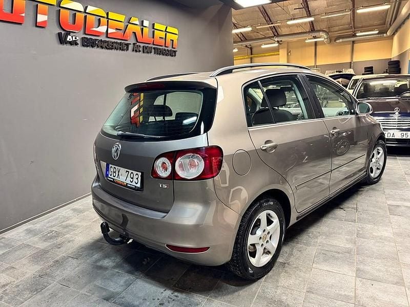 Begagnad VW Golf VI 122 HK (89 kW) 2010 Brun Halvkombi