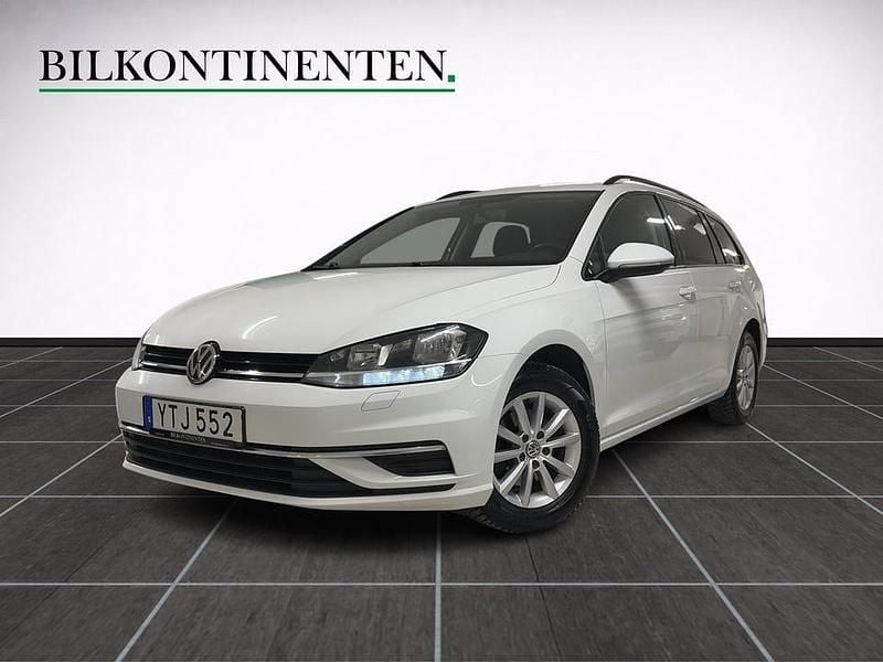 Begagnad VW Golf VII 110 HK (80 kW) 2017 Vit Kombi