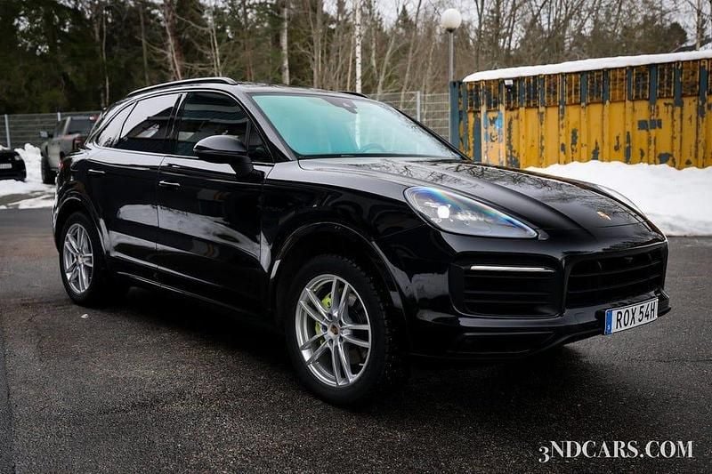 Begagnad Porsche Cayenne 462 HK (339 kW) 2020 Svart SUV
