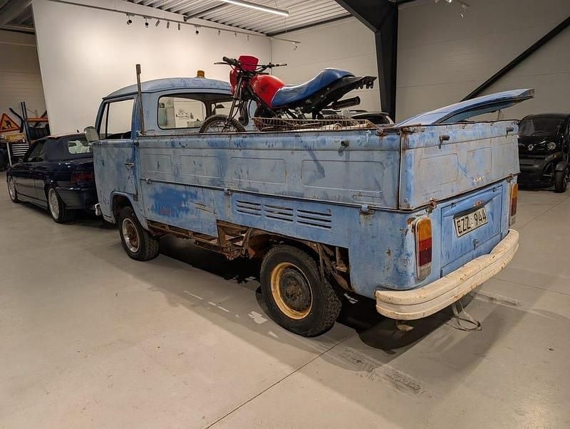 Begagnad VW T2 50 HK (36 kW) 1974 Blå Van