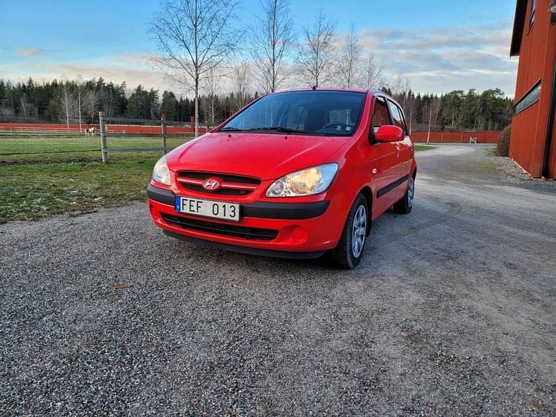 Röd Begagnad 2007 Hyundai Getz Halvkombi | 18 500 kr (Bra pris) - Bild 1/4