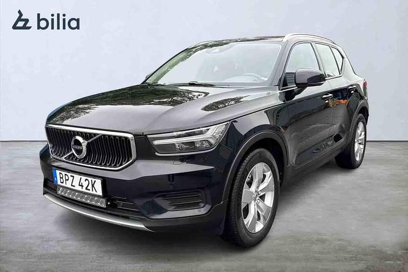 Svart Begagnad 2022 Volvo XC40 SUV | 289 500 kr - Bild 1/1