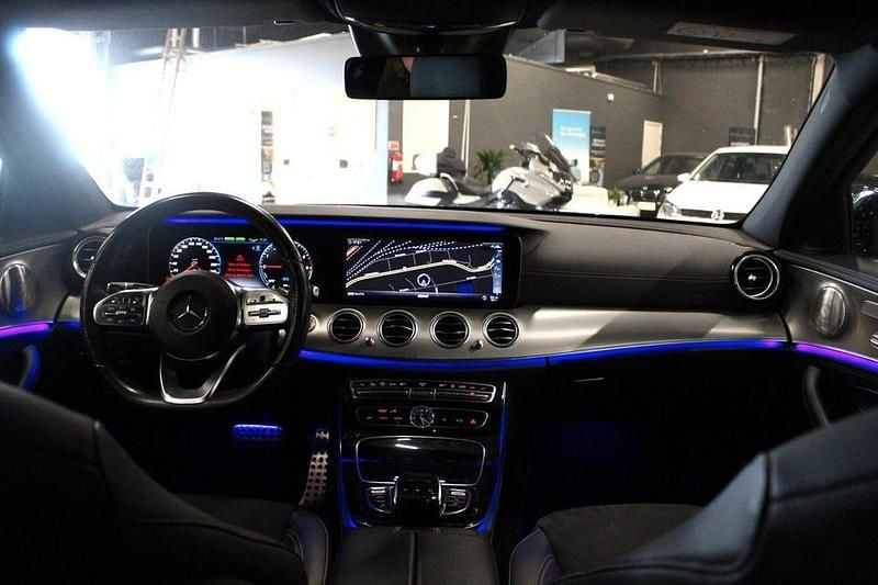 Begagnad Mercedes E300 AMG 306 HK (225 kW) 2019 Vit Kombi