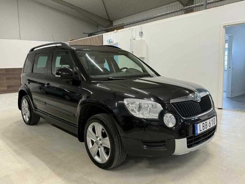 Vit Begagnad 2010 Skoda Yeti Ambition SUV | 79 900 kr - Bild 1/4