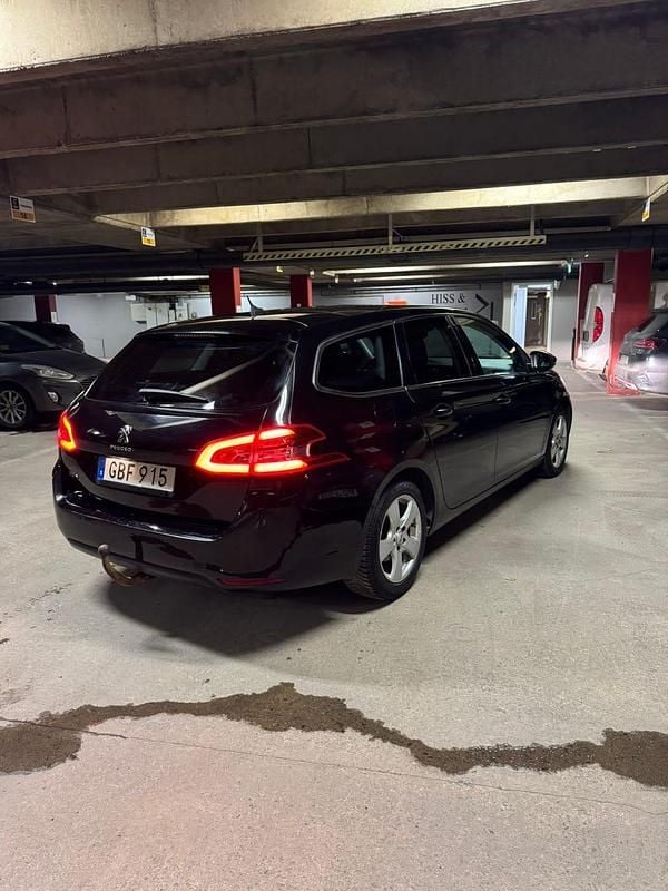 Begagnad Peugeot 308 SW 110 HK (80 kW) 2015 Kombi