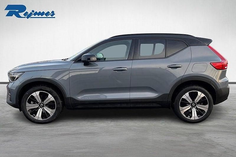 Begagnad Volvo XC40 Core 185 kW (252 HK) 2022 Grå SUV