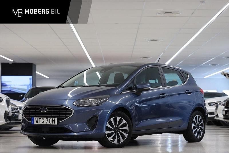 Blå Begagnad 2022 Ford Fiesta Halvkombi | 169 900 kr - Bild 1/3