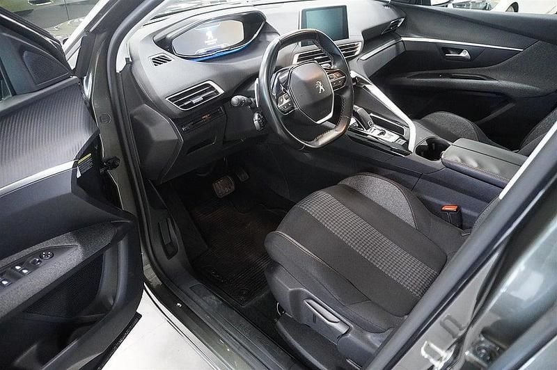 Begagnad Peugeot 3008 Active 131 HK (96 kW) 2018 Mgrön SUV