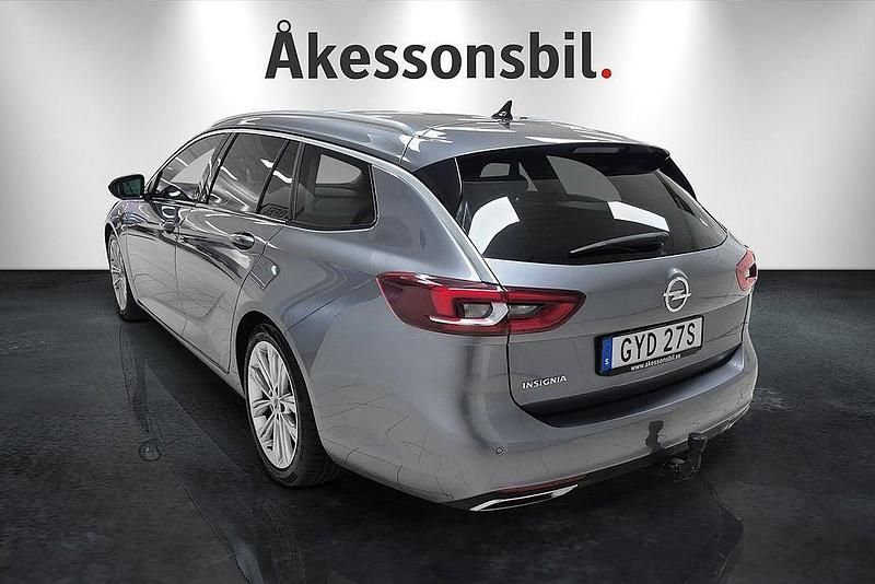 Begagnad Opel Insignia Business Elegance 175 HK (128 kW) 2021 Grå Kombi