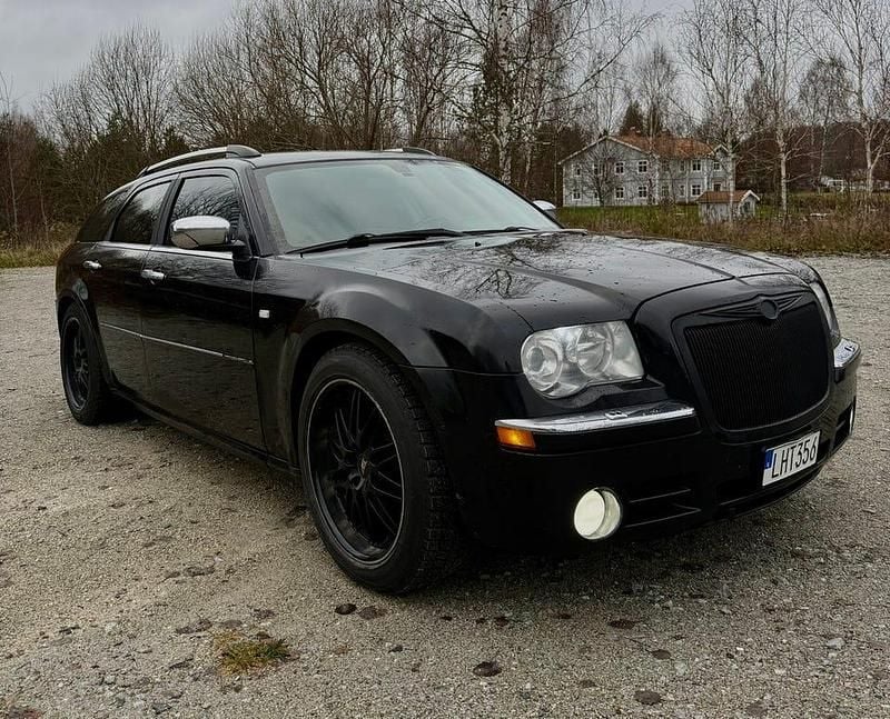Begagnad 2007 Chrysler 300C Touring Kombi | 15 000 kr - Bild 1/4