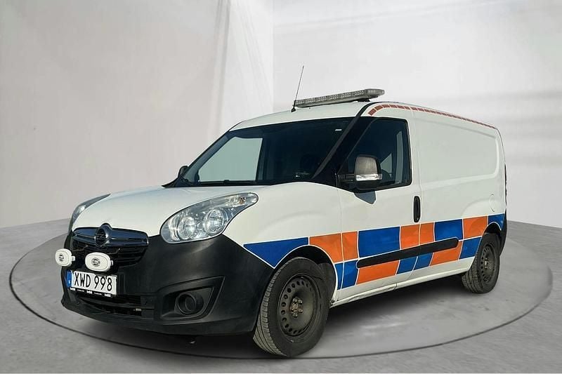 Vit Begagnad 2015 Opel Combo Minibuss | 40 000 kr - Bild 1/4