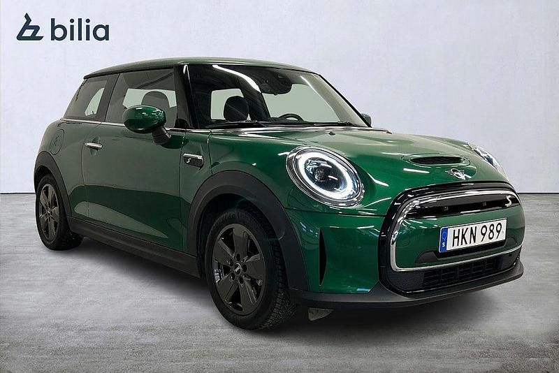 Grön Begagnad 2021 Mini Cooper SE Halvkombi | 189 000 kr (Marknadspris) - Bild 1/4