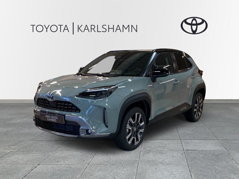 Grön Ny 2024 Toyota Yaris Cross Edition SUV | 399 900 kr (Marknadspris) - Bild 1/4