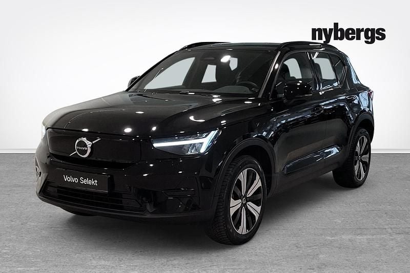 Begagnad Volvo XC40 Single Motor 175 kW (238 HK) 2023 Svart SUV