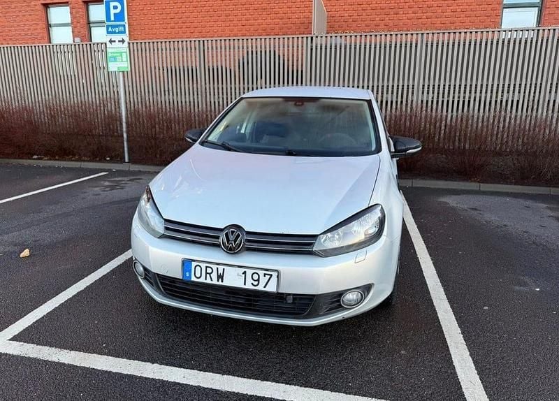 Begagnad VW Golf VII 105 HK (77 kW) 2012