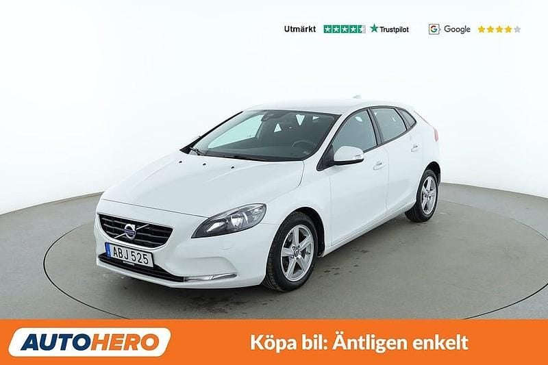 Vit Begagnad 2014 Volvo V40 Kinetic Kombi | 110 000 kr (Bra pris) - Bild 1/4