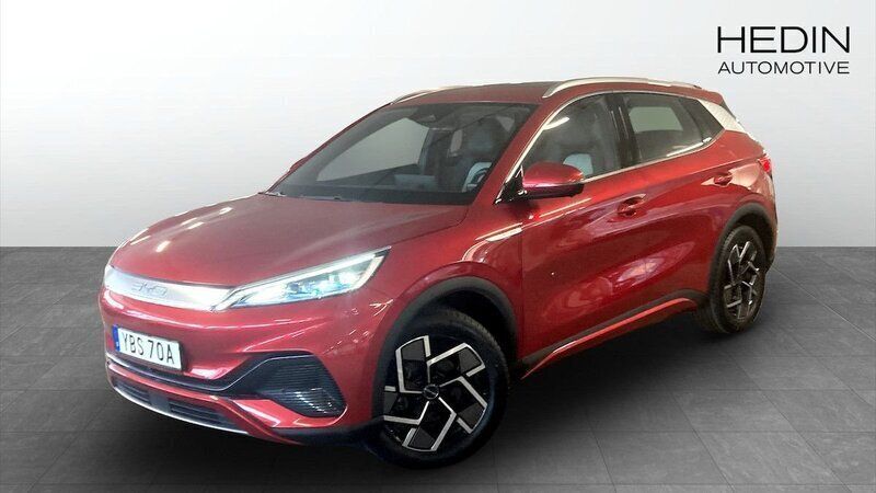 Röd (red) Begagnad 2022 BYD Atto 3 SUV | 285 900 kr (Marknadspris) - Bild 1/4