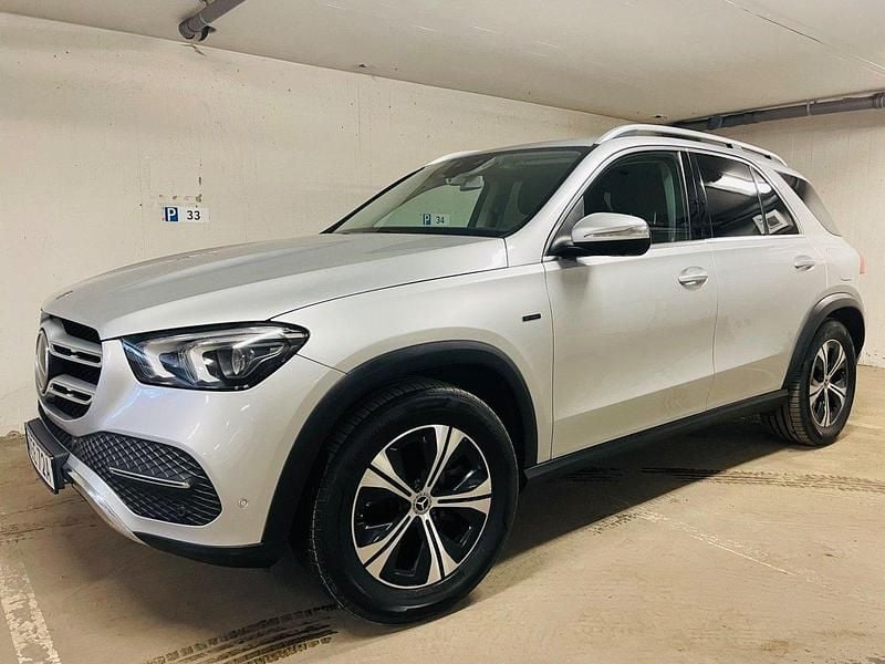 Silver Begagnad 2020 Mercedes GLE350e SUV | 549 000 kr (Superpris) - Bild 1/4