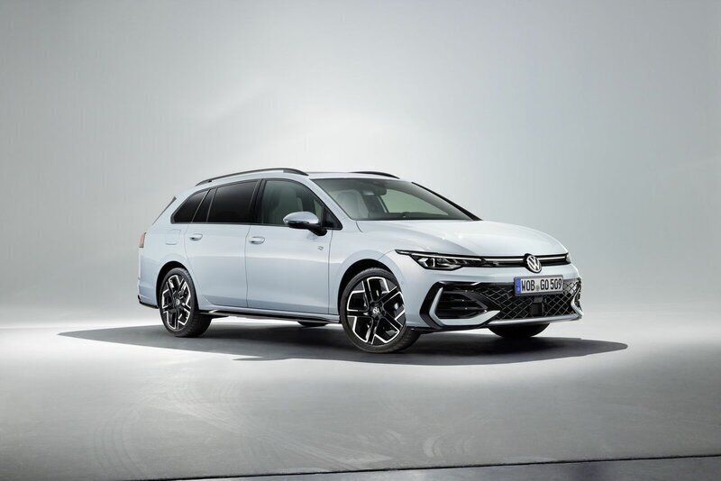 Ny 2025 VW Golf VIII R-line Edition Kombi | 367 400 kr (Dyr) - Bild 1/4