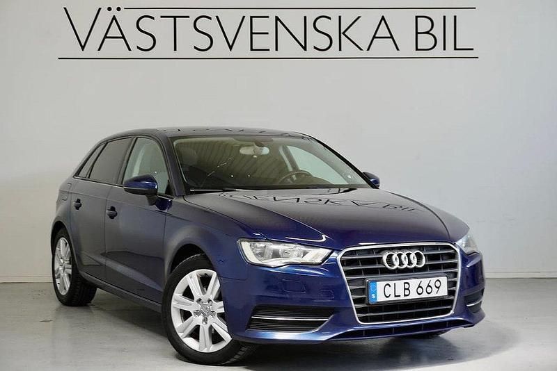 Blå Begagnad 2013 Audi A3 Sportback Proline Halvkombi | 99 000 kr (Marknadspris) - Bild 1/4