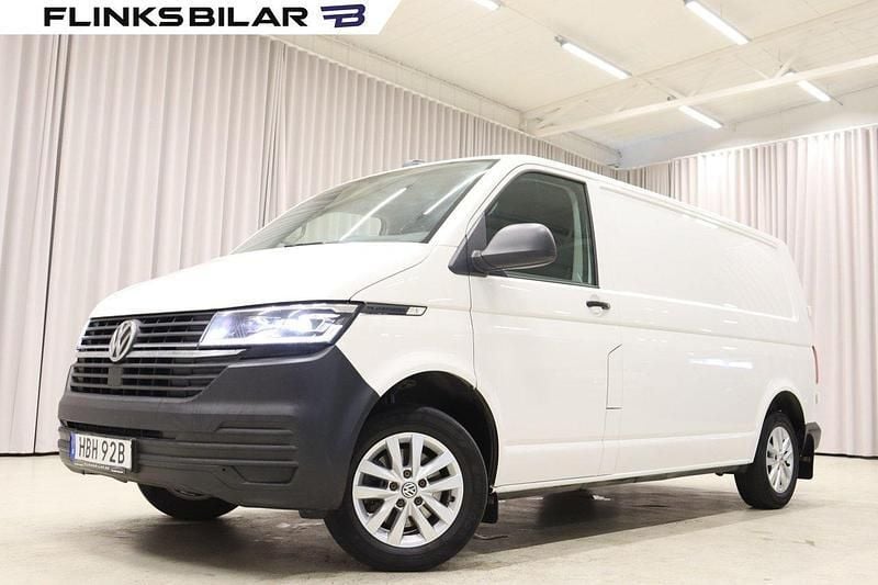 Vit Begagnad 2022 VW T6.1 Van | 319 900 kr (Superpris) - Bild 1/4