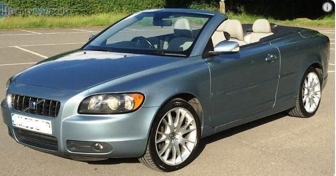 Ljusblå Begagnad 2007 Volvo C70 SE Cab | 45 000 kr - Bild 1/1