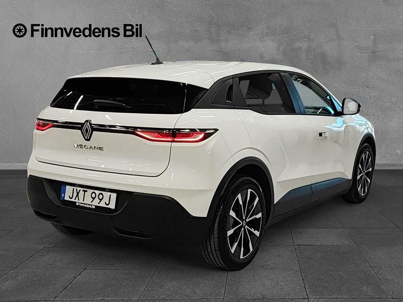 Begagnad Renault Mégane IV Evolution 97 kW (132 HK) 2022 Vit Halvkombi