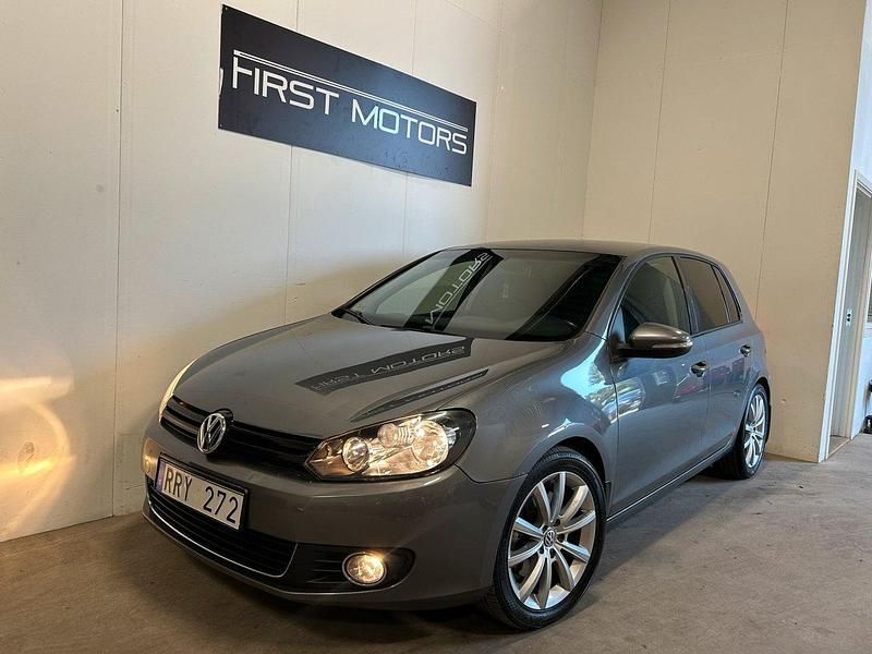 Grå Begagnad 2008 VW Golf VI Halvkombi | 73 900 kr (Lite dyr) - Bild 1/4