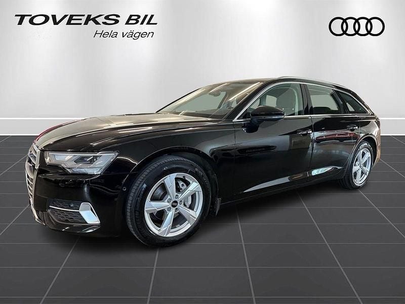 Brilliantsvart Begagnad 2023 Audi A6 Sport Kombi | 389 000 kr (Bra pris) - Bild 1/4