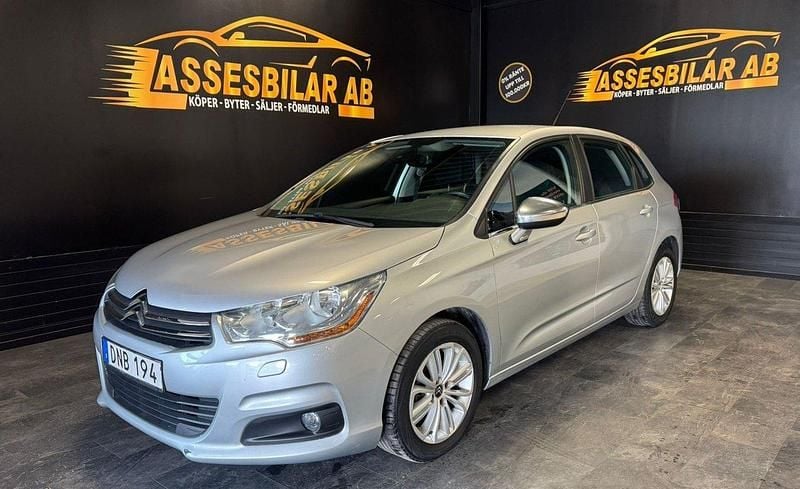 Silver Begagnad 2014 Citroën C4 Halvkombi | 69 900 kr (Marknadspris) - Bild 1/1