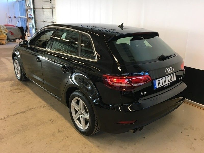 Såld Audi A3 Sportback 1.5 TFSI 15., begagnad 2018, 3 701 mil i Västerås