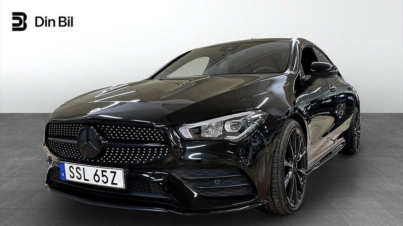 Svart Begagnad 2020 Mercedes 200 AMG | 319 900 kr - Bild 1/4