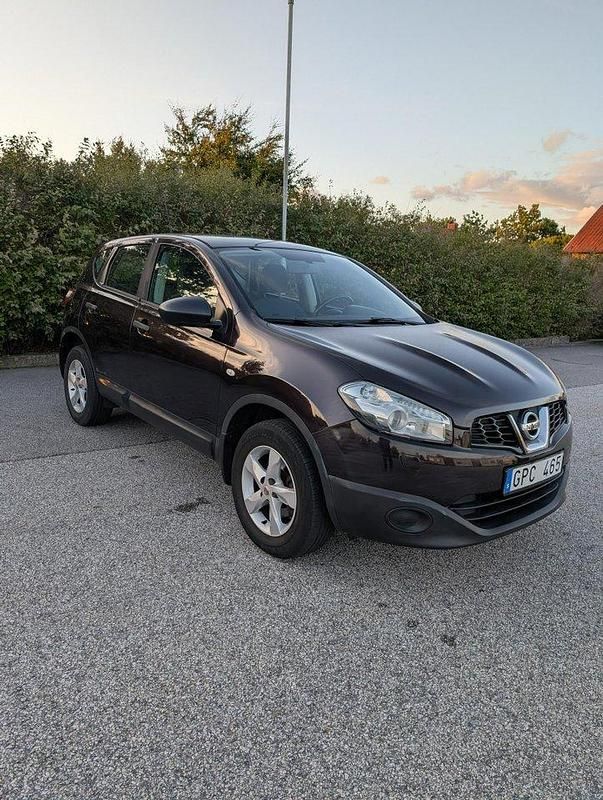 Begagnad 2013 Nissan Qashqai SUV | 60 000 kr (Marknadspris) - Bild 1/4