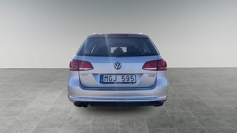 Begagnad VW Passat 170 HK (125 kW) 2011 Silver Kombi