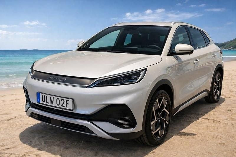 Begagnad BYD Atto 3 Design 150 kW (204 HK) 2023 Vit/silver SUV