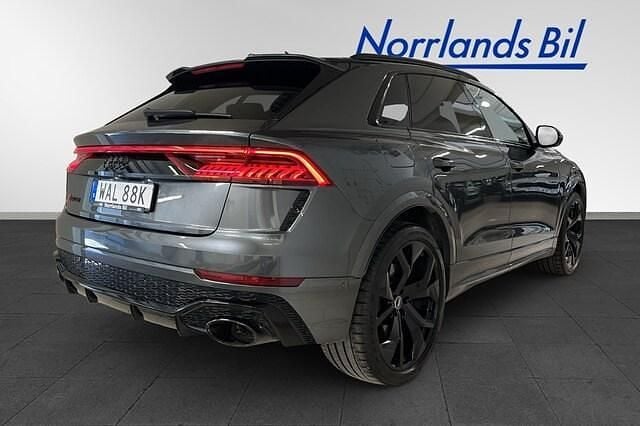 Begagnad Audi RS Q8 600 HK (441 kW) 2021 Daytonagrå pärleffekt SUV