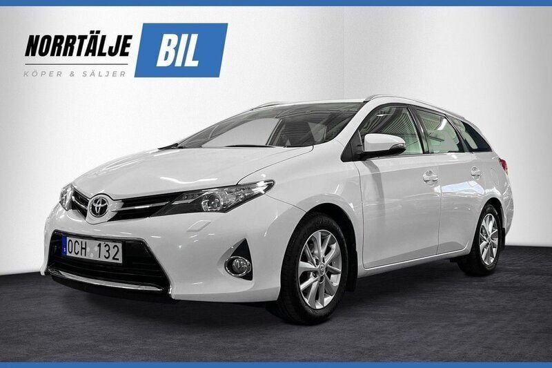 Vit Begagnad 2013 Toyota Auris Active Kombi | 84 900 kr (Marknadspris) - Bild 1/1
