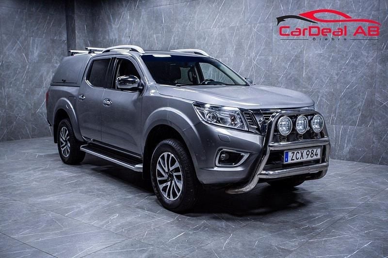 Grå Begagnad 2018 Nissan Navara 360º Pickup | 239 800 kr (Bra pris) - Bild 1/4