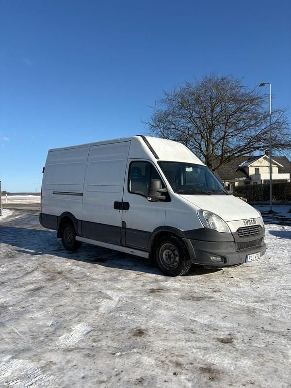 Begagnad Iveco Daily 126 HK (92 kW) 2013 Van