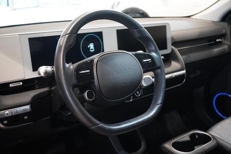 Begagnad Hyundai Ioniq 5 Essential 168 kW (229 HK) 2023 Svart SUV