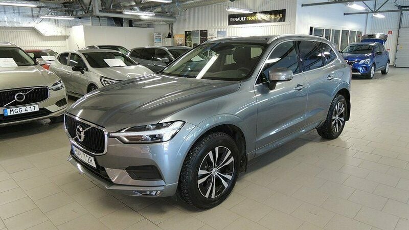 Grå Begagnad 2019 Volvo XC60 Momentum SUV | 419 900 kr (Marknadspris) - Bild 1/4