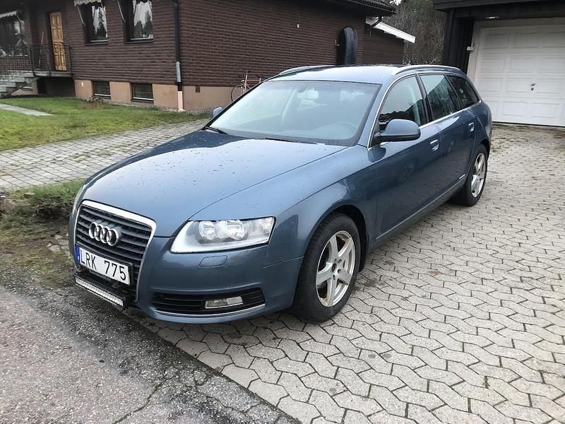 Blå Begagnad 2011 Audi A6 Proline Kombi | 44 000 kr - Bild 1/4