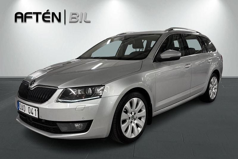 Silver Begagnad 2013 Skoda Octavia Elegance Kombi | 94 800 kr (Bra pris) - Bild 1/3