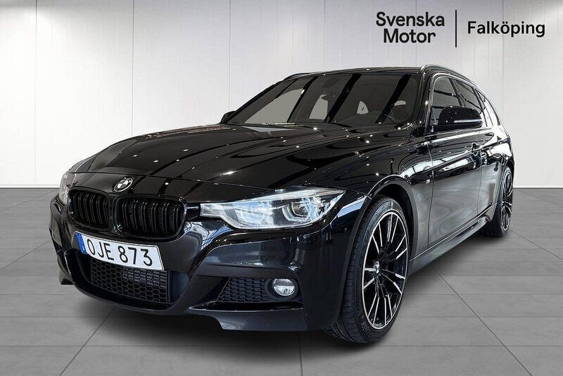 Svart Begagnad 2016 BMW 320 M Sport Kombi | 194 900 kr (Lite dyr) - Bild 1/4