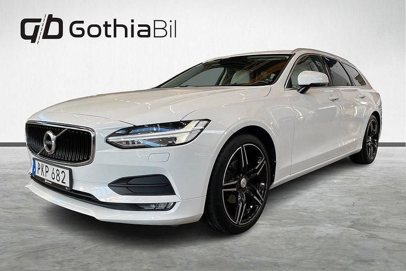 Vit Begagnad 2017 Volvo V90 Momentum Kombi | 234 900 kr (Marknadspris) - Bild 1/4