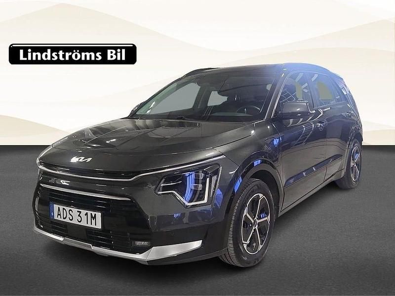 Begagnad Kia Niro 185 HK (136 kW) 2022 Grå SUV