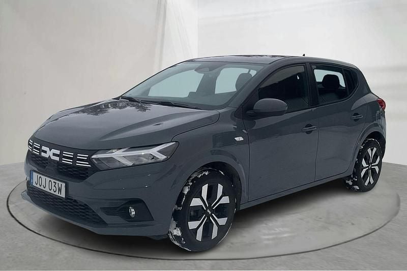 Grå Begagnad 2024 Dacia Sandero | 159 000 kr (Bra pris) - Bild 1/4