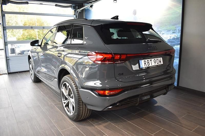 Begagnad Audi Q6 e-tron S-Line 285 kW (388 HK) 2025 Grå SUV